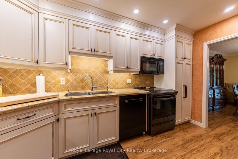 101 - 121 Waterloo Ave, Guelph, N1H 3H9 | Image 3