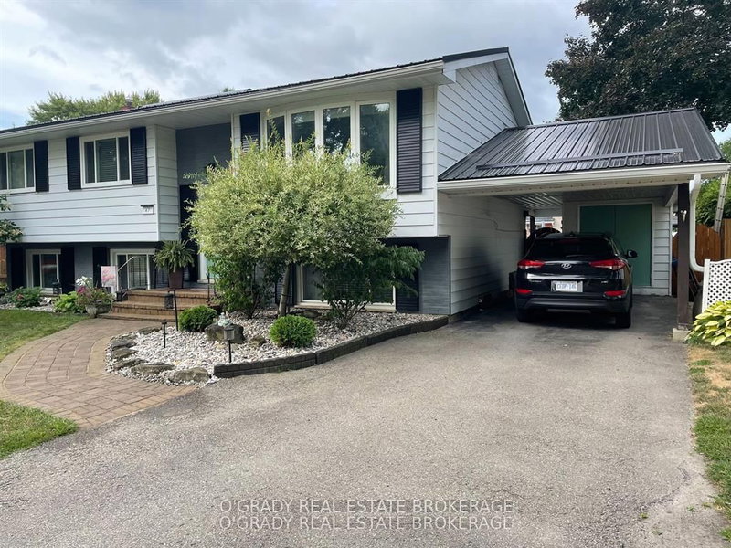 47 Meighen Cres, Brockville, K6V 3J8 | Image 2