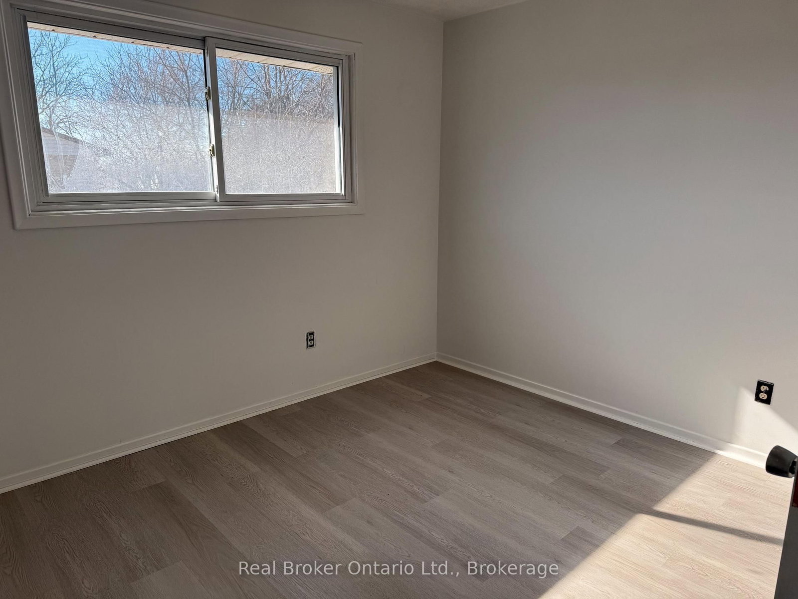 36 Graham Avenue, Unit 3 - Photo 11