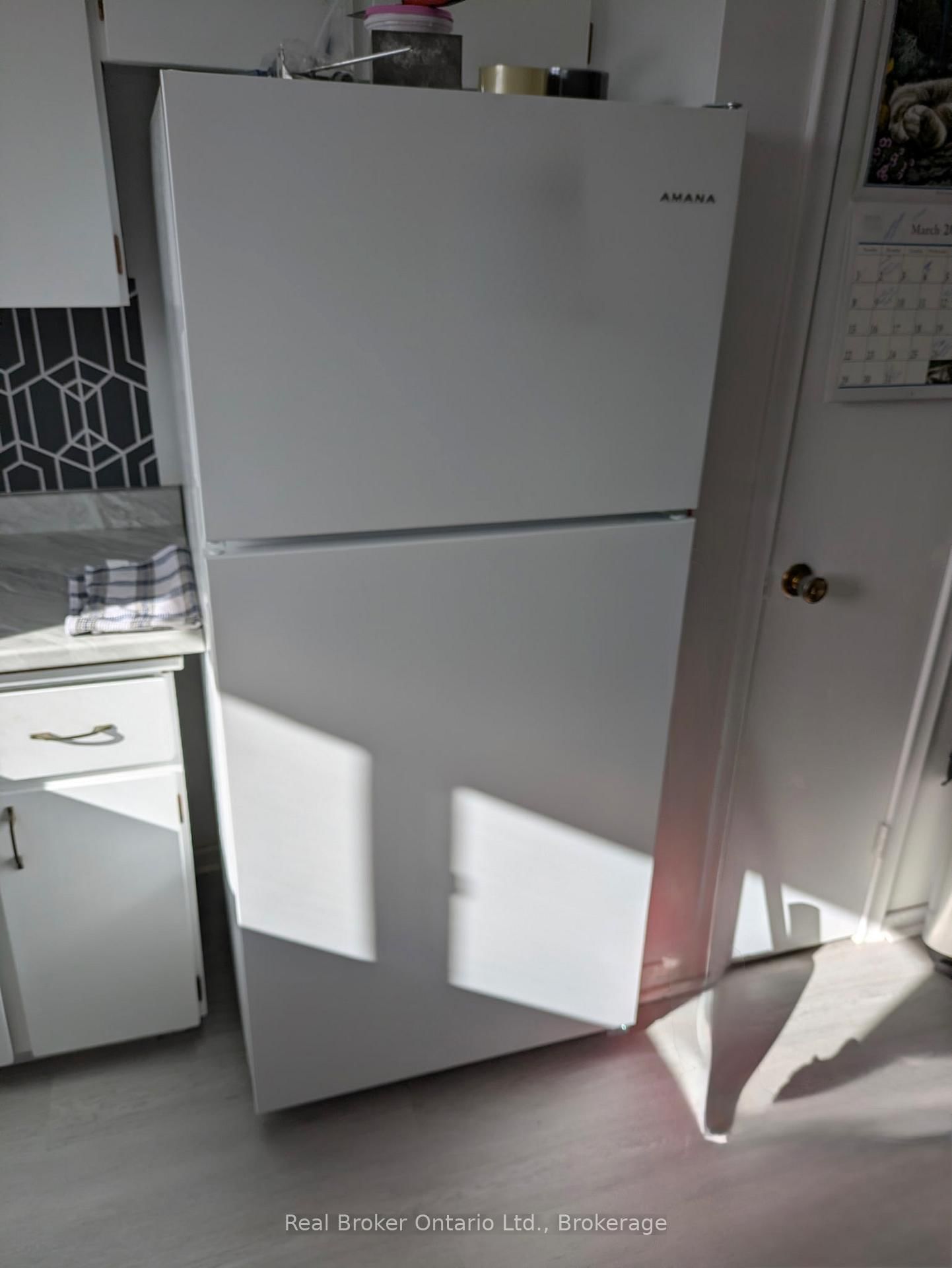 36 Graham Avenue, Unit 3 - Photo 2