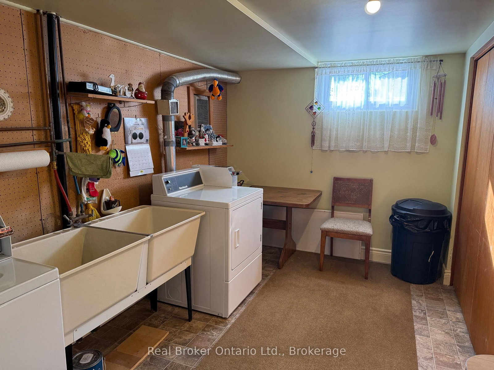 36 Graham Avenue, Unit 3 - Photo 22