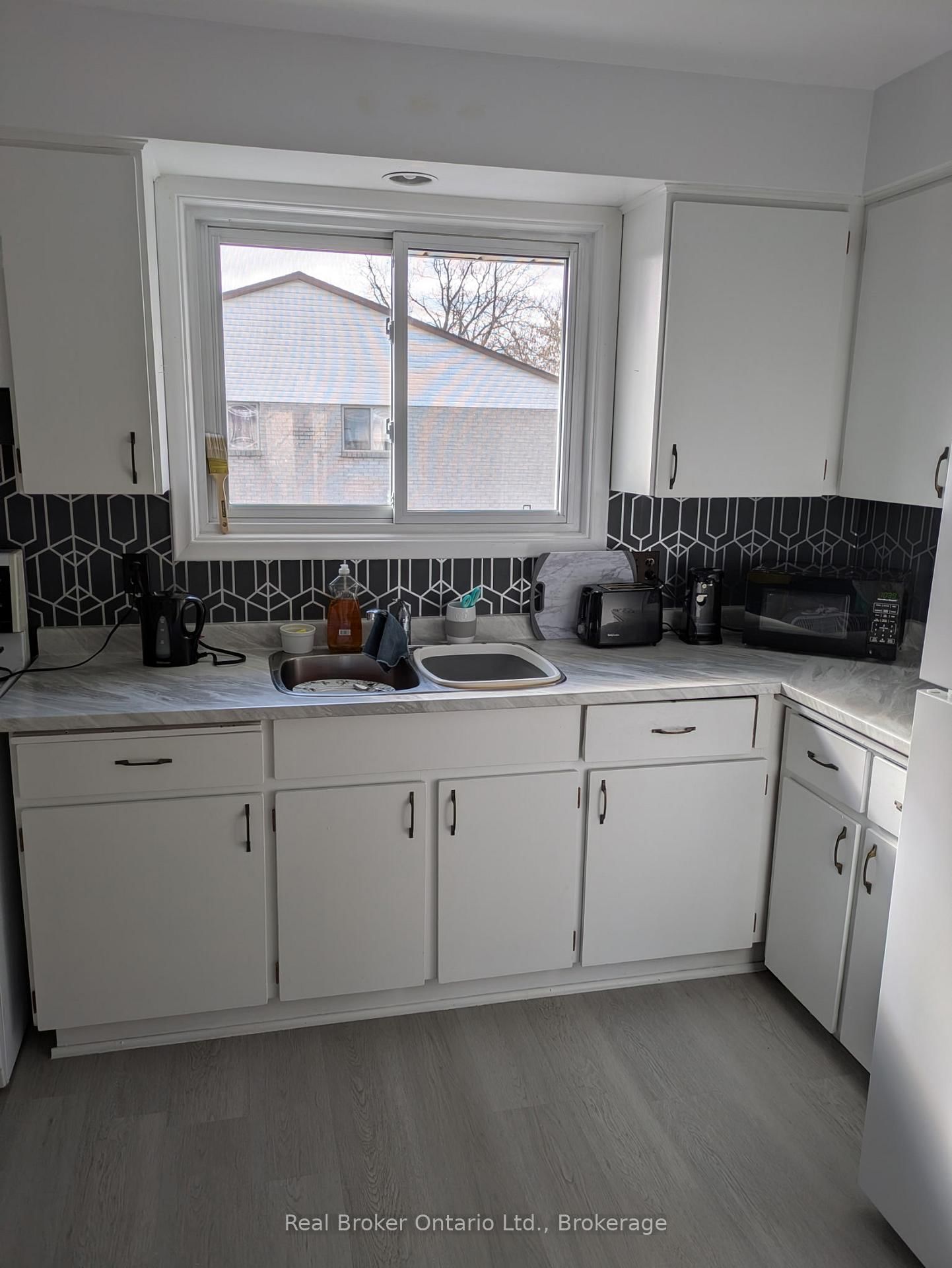 36 Graham Avenue, Unit 3 - Photo 3