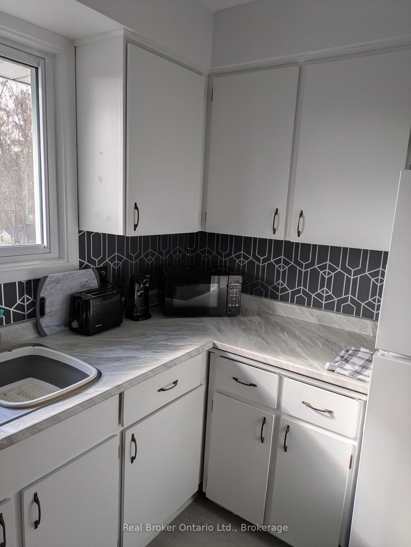 36 Graham Avenue, Unit 3 - Photo 5