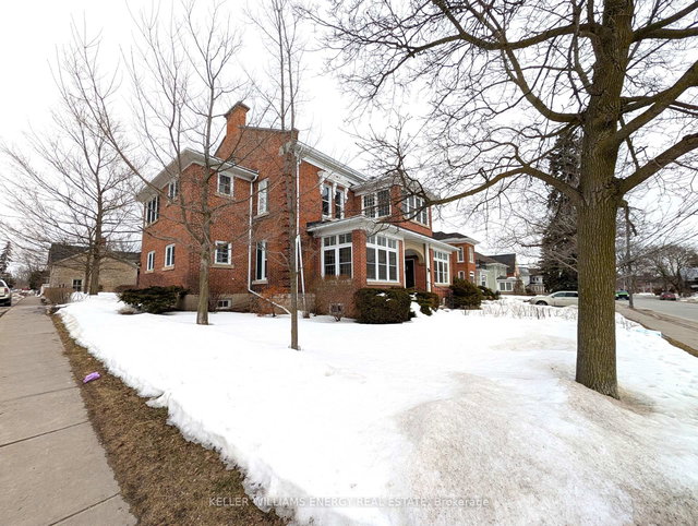 Unit 3 - 35 King Street