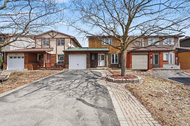 home for sale on 1367 Cedarcroft Crescent