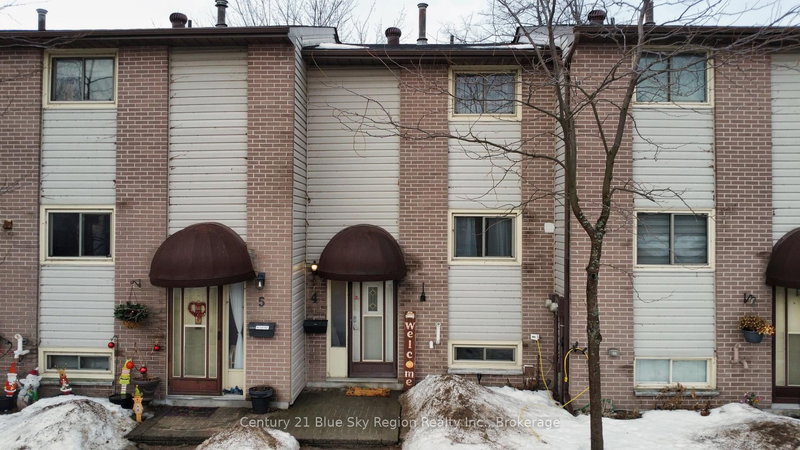 home for sale on A4-450 Lakeshore Drive