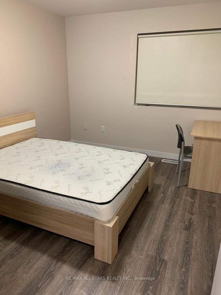 338 Albert Street, Unit 217 - Photo 4