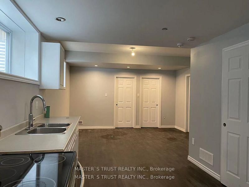 Lower - 212 Macalister Blvd, Guelph, N1G 0G8 | Image 2