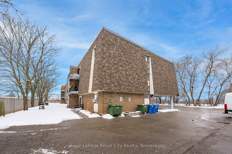 102 - 234 Willow Rd, Guelph, N1H 7C6 | Image 2