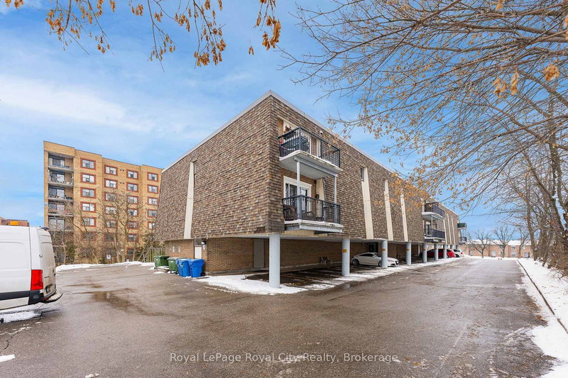 102 - 234 Willow Rd, Guelph, N1H 7C6 | Image 3