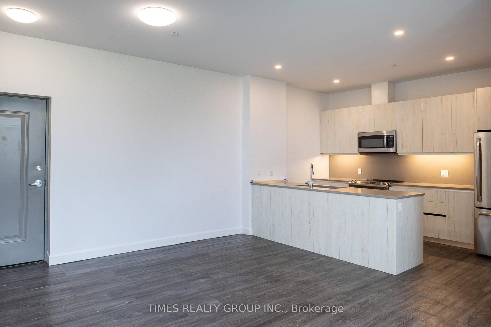 365 Armour Road, Unit 304 - Photo 2