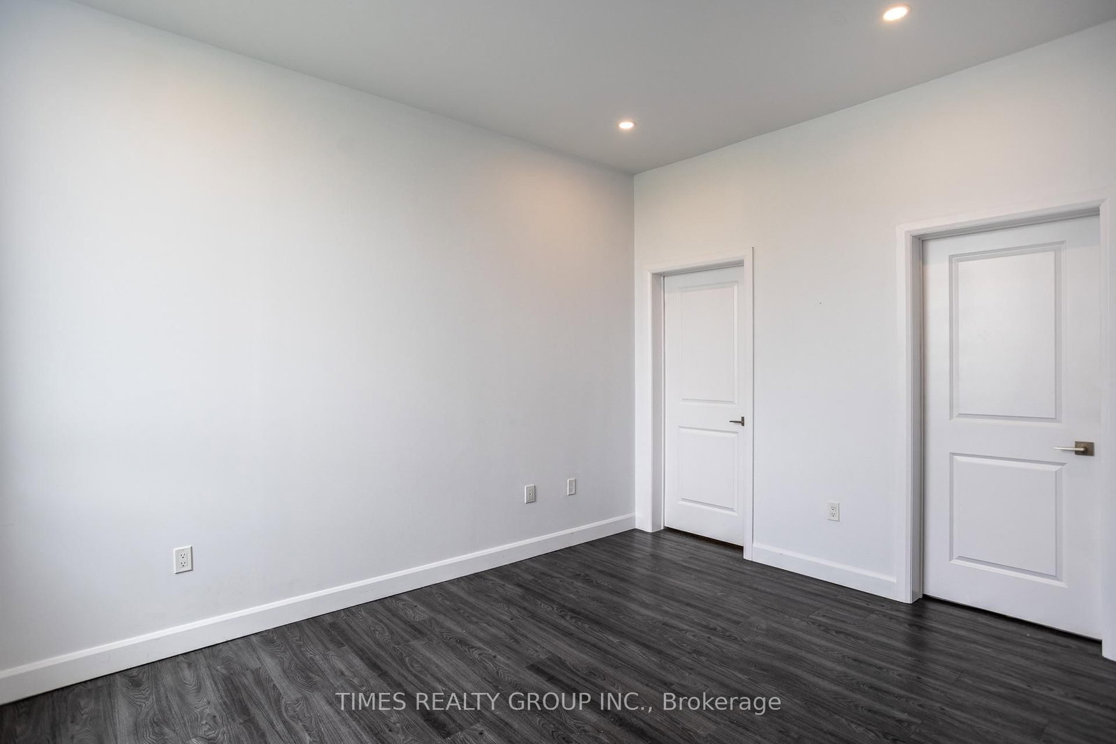 365 Armour Road, Unit 304 - Photo 9