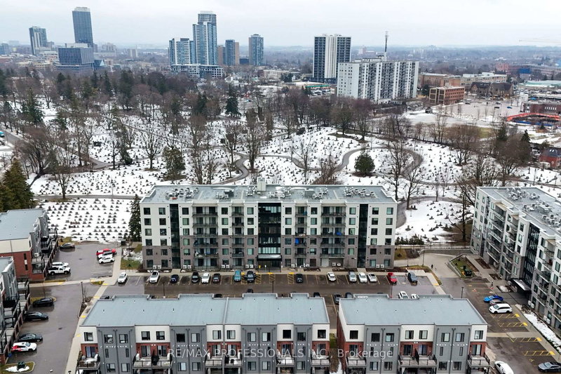 109 - 107 Roger St, Waterloo, N2J 0G3 | Image 2