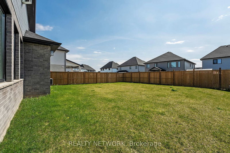 LOWER - 7266 Silver Creek Circ, London South, N6P 0G9 | Image 2