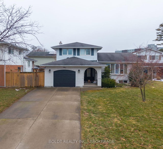 3 Wendover Place