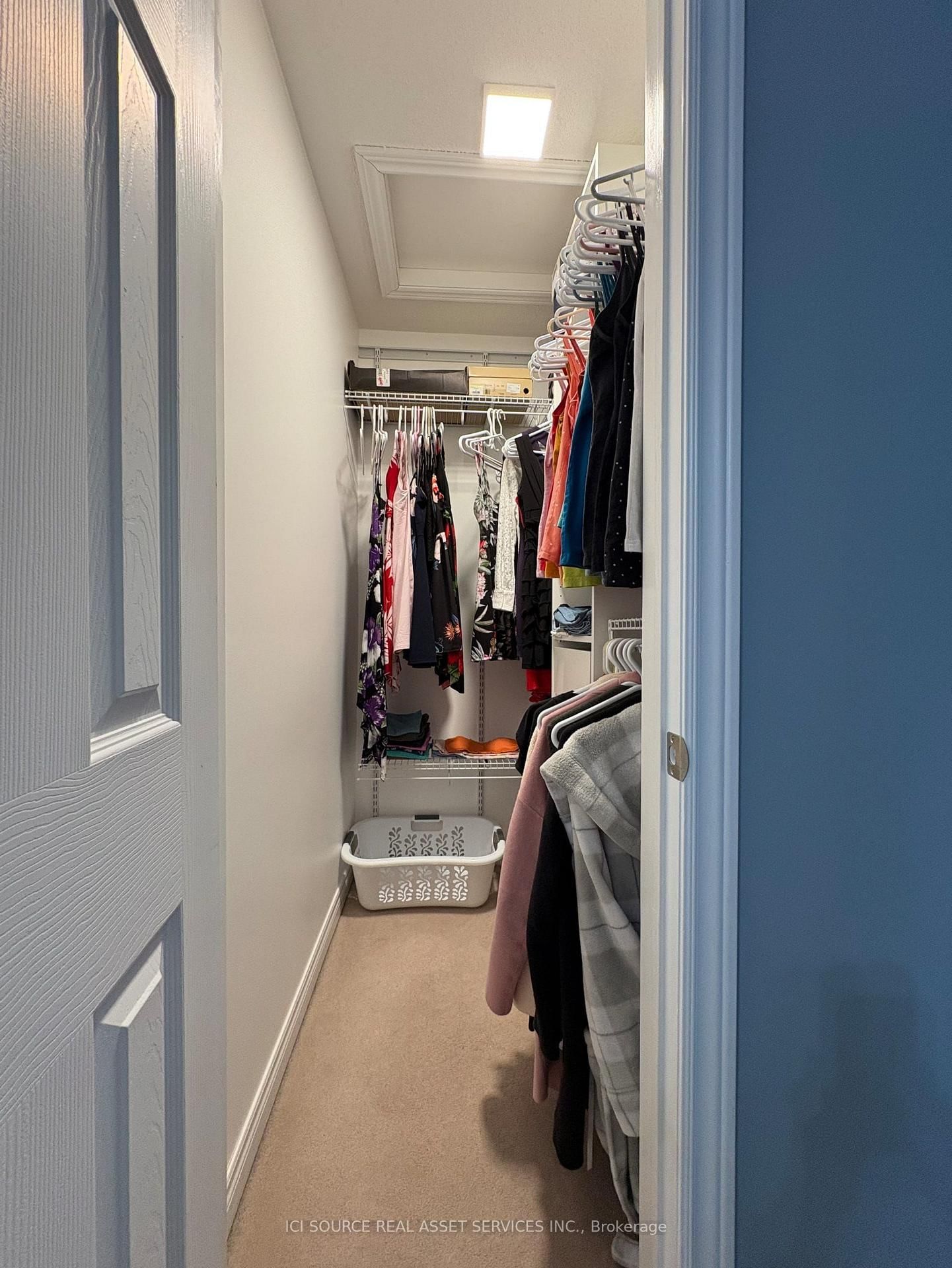 Townhouse for sale at 58 Blue Sky Trail, Hamilton, Ontario, L8B 0X6 - Waterdown - MLS: X12864872