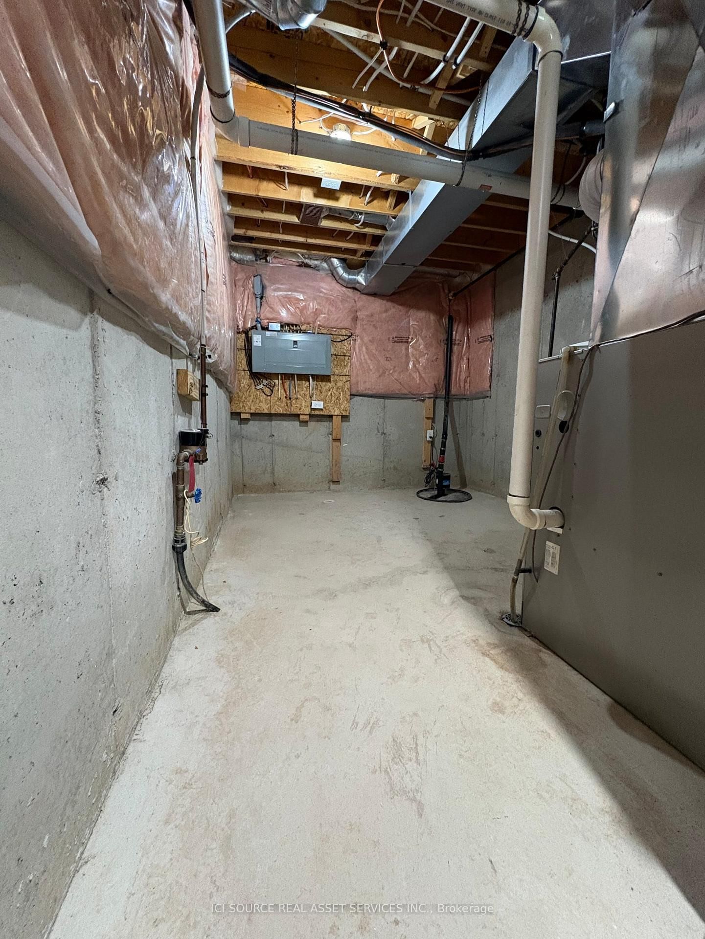 Townhouse for sale at 58 Blue Sky Trail, Hamilton, Ontario, L8B 0X6 - Waterdown - MLS: X12864872