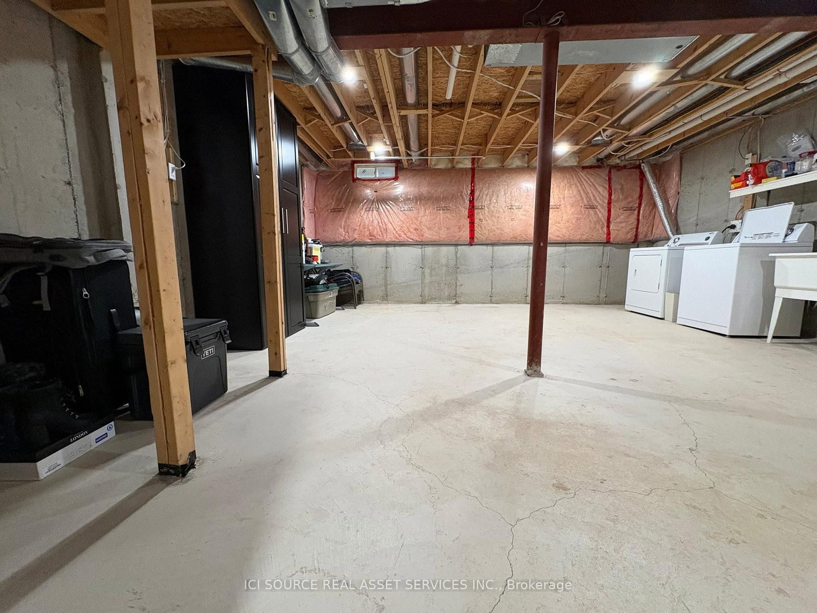 Townhouse for sale at 58 Blue Sky Trail, Hamilton, Ontario, L8B 0X6 - Waterdown - MLS: X12864872