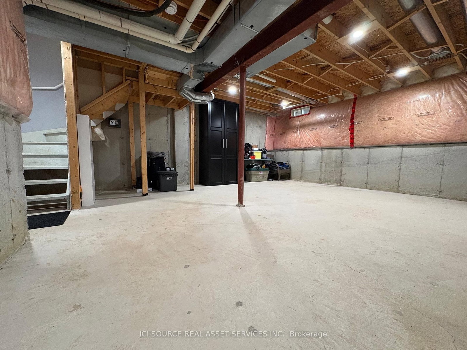 Townhouse for sale at 58 Blue Sky Trail, Hamilton, Ontario, L8B 0X6 - Waterdown - MLS: X12864872