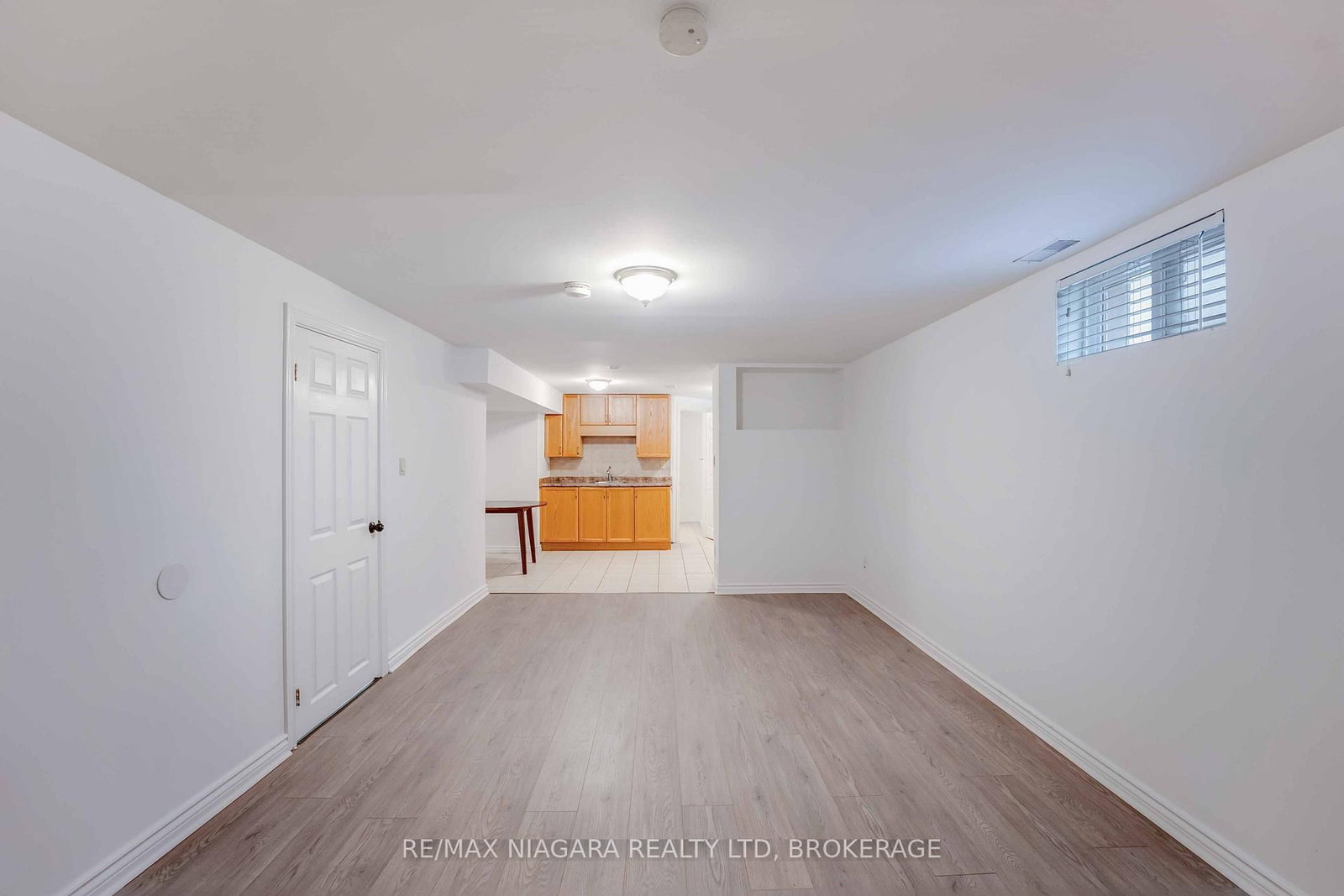 Detached House for sale at 5 St Peter Street, St. Catharines, Ontario, L2T 1N7 - Burleigh Hill - MLS: X12865056