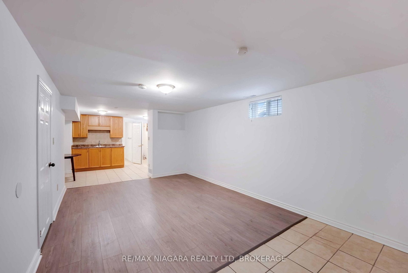 Detached House for sale at 5 St Peter Street, St. Catharines, Ontario, L2T 1N7 - Burleigh Hill - MLS: X12865056