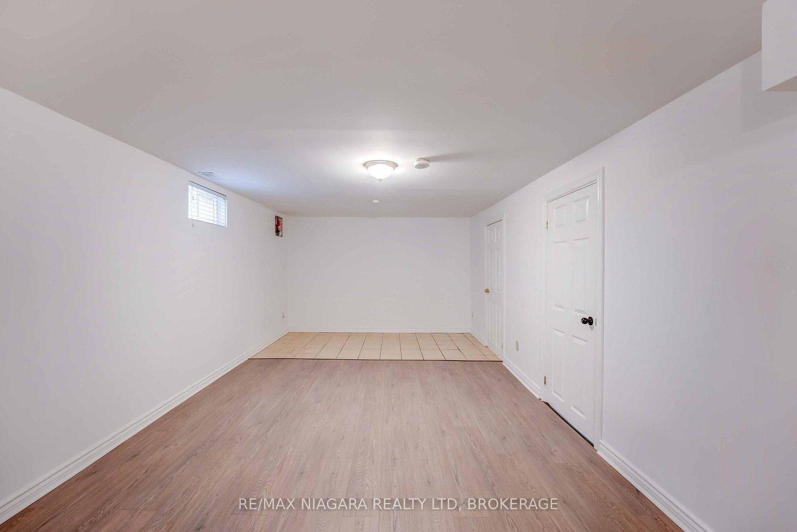 Detached House for sale at 5 St Peter Street, St. Catharines, Ontario, L2T 1N7 - Burleigh Hill - MLS: X12865056