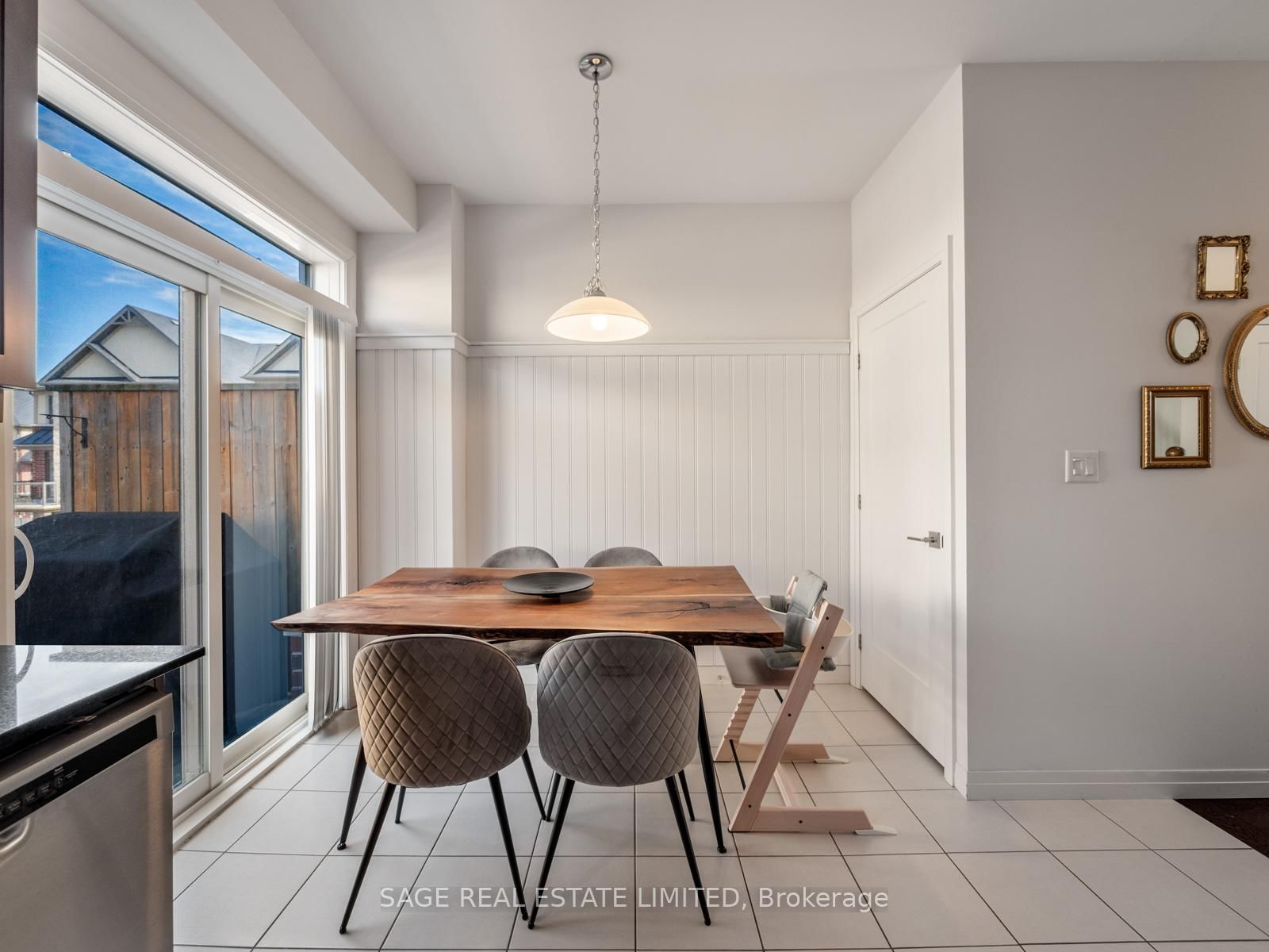 Townhouse for sale at 4 Could Lane, Hamilton, Ontario, L9G 0H2 - Ancaster - MLS: X12865324