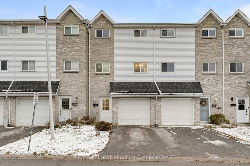 home for sale on 1101 Craig Lane