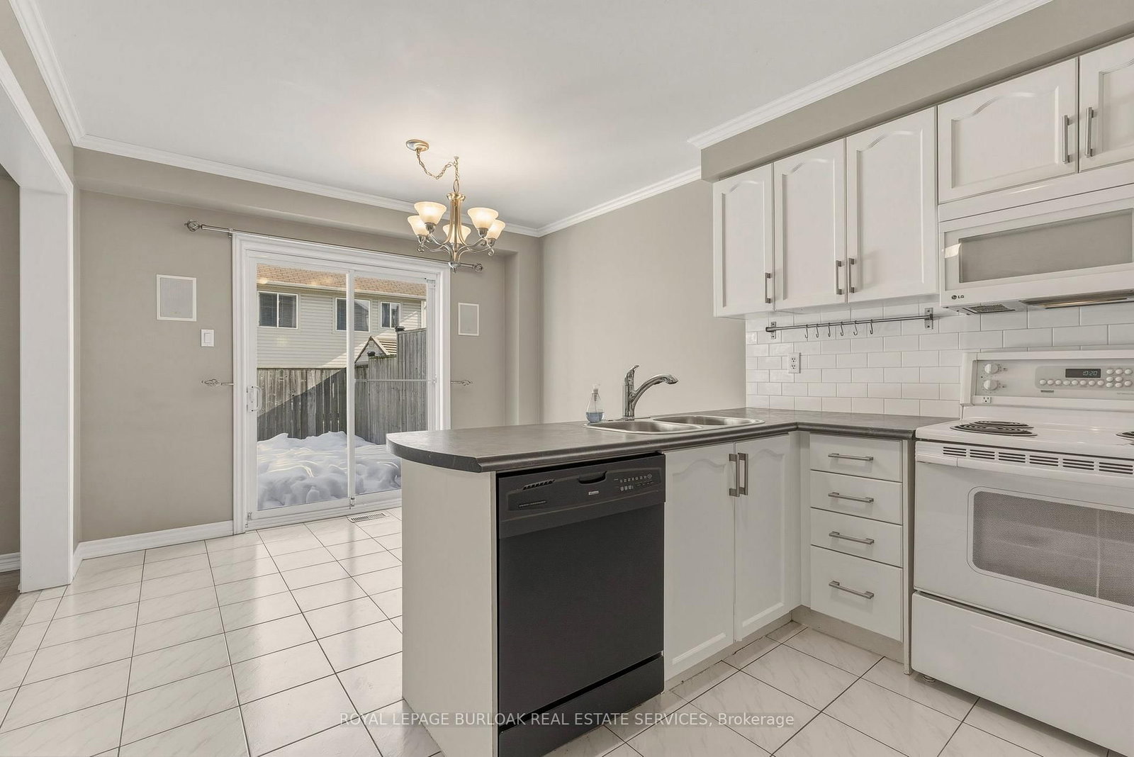 95 Thornlodge Drive - Photo 13