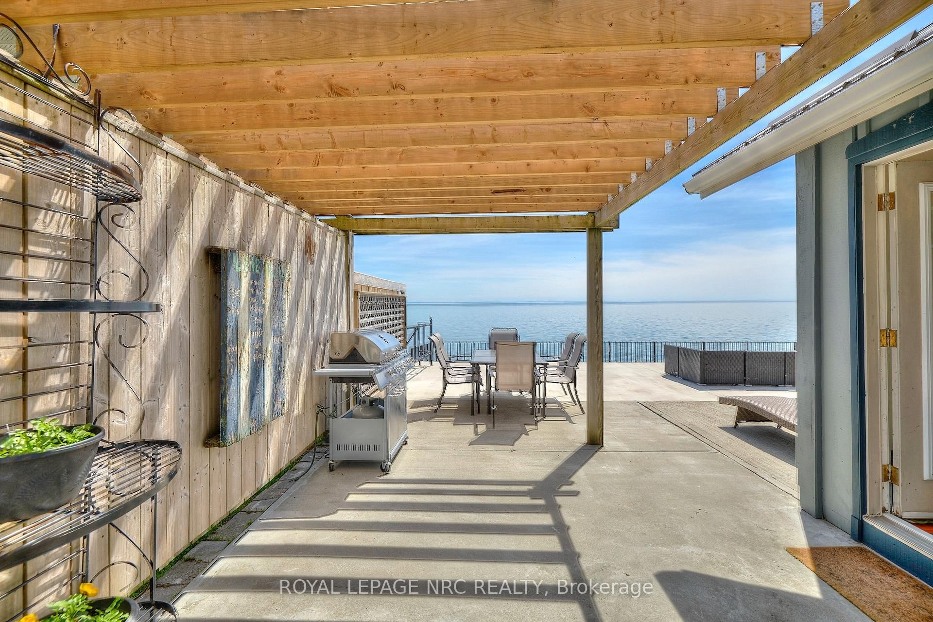 11851 Lakeshore Road