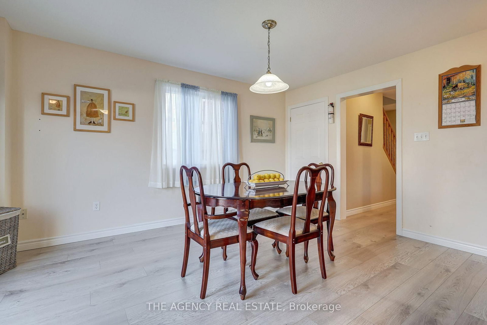 Listing Image 16