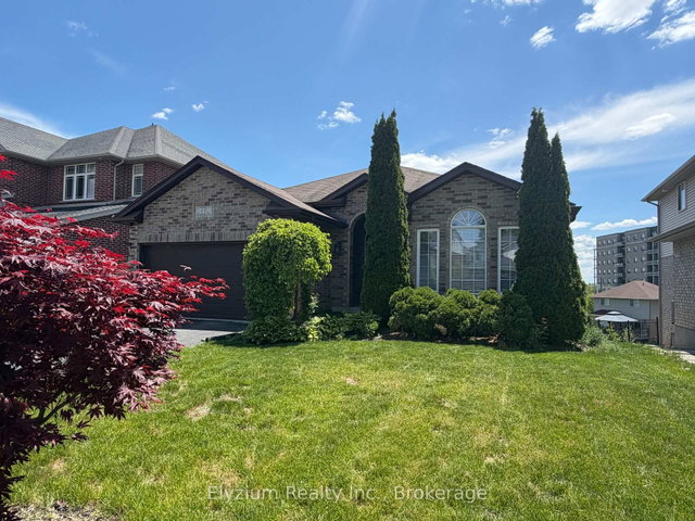 11 Creekside Drive