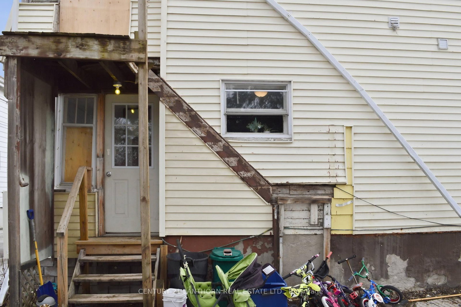 Listing Image 7