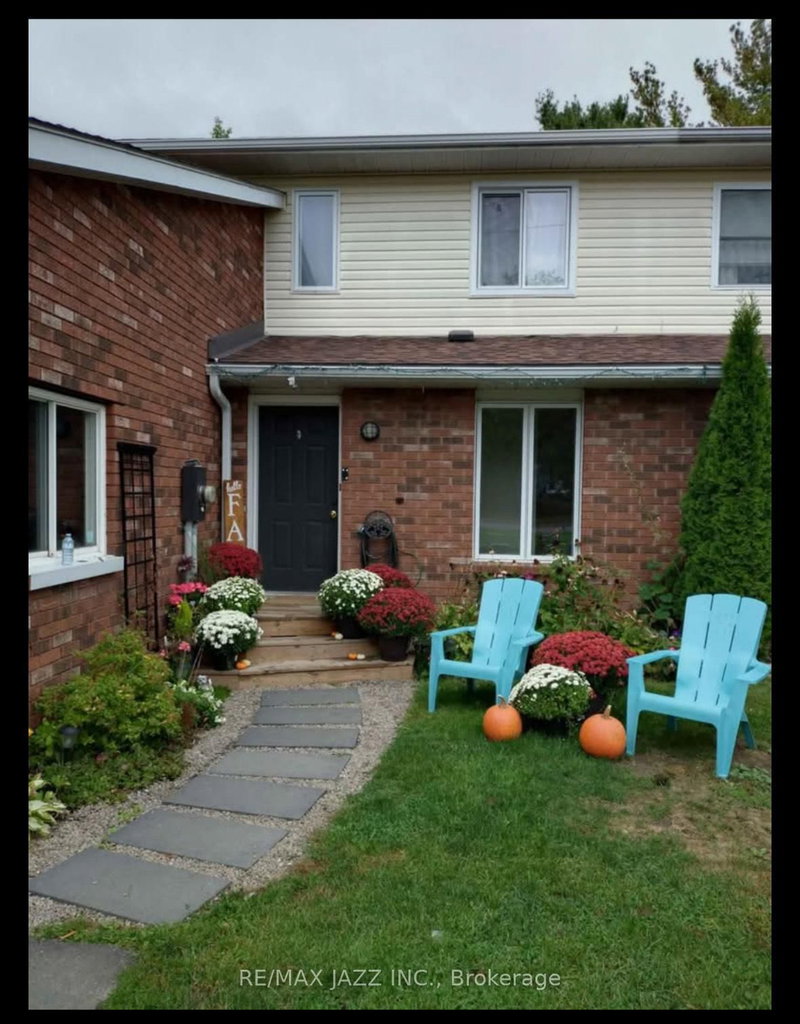 45 Milton St, Bracebridge, P1L 1G9 | Image 2