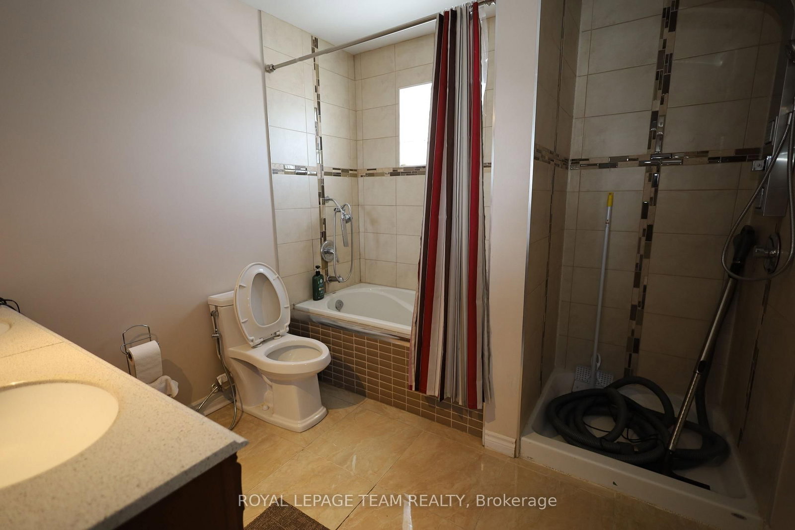 2194 Niagara Drive - Photo 17