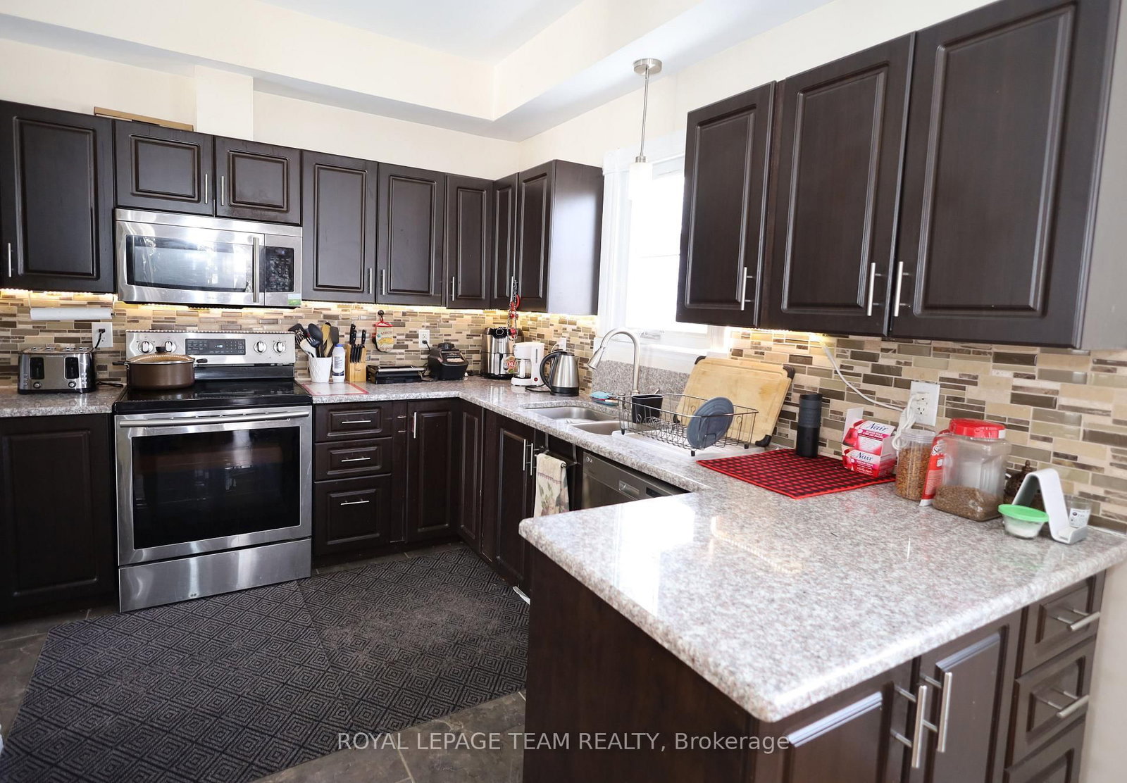 2194 Niagara Drive - Photo 4