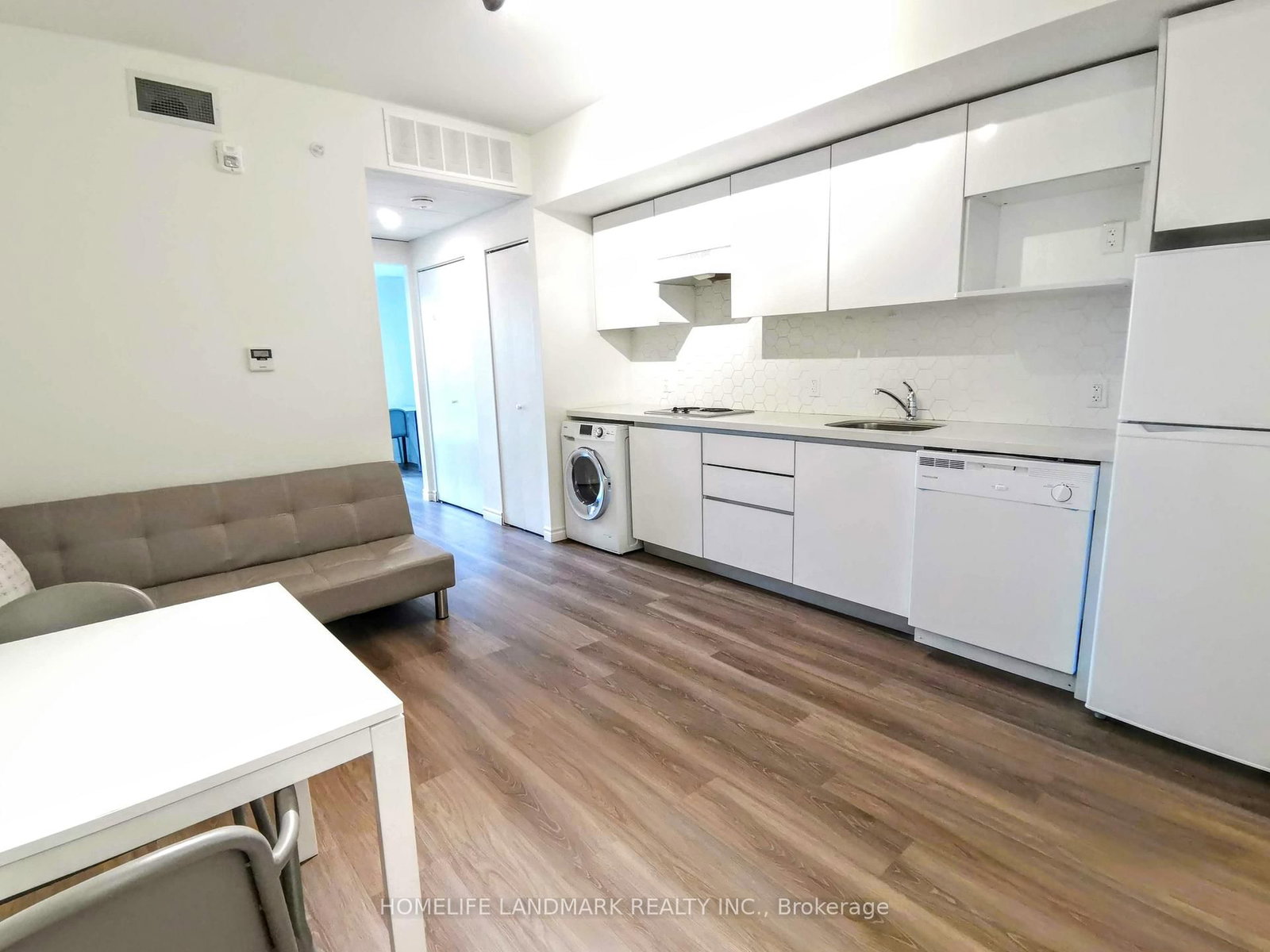 268 Lester Street, Unit 202 - Photo 5