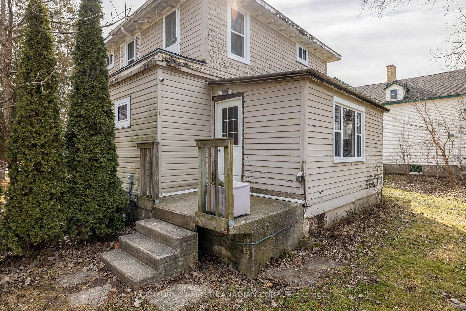 159 Main Street