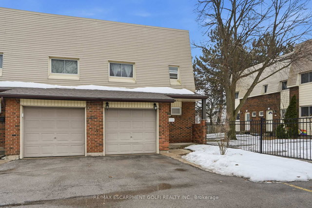 6 - 1460 Garth Street