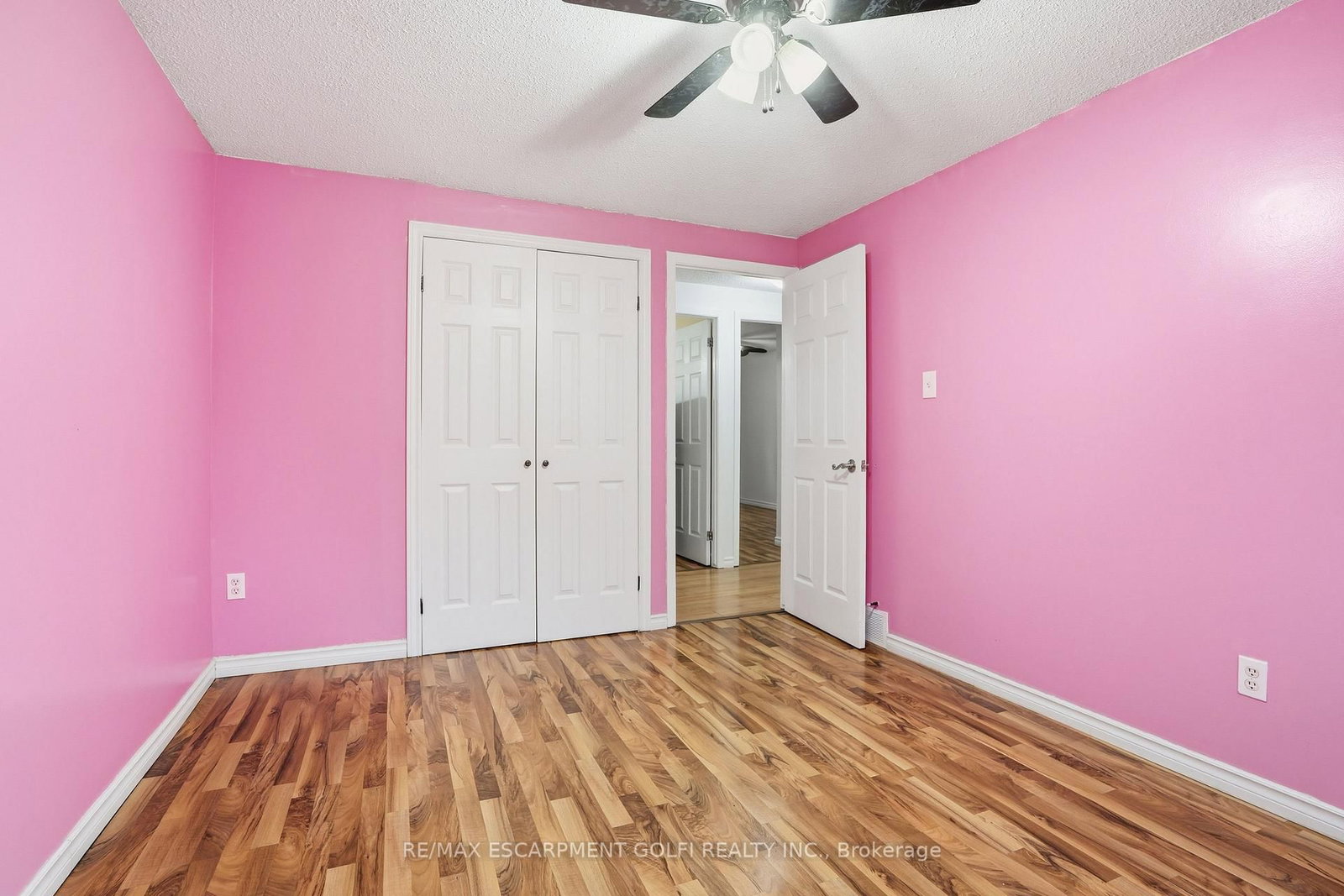 Townhouse for sale at 6-1460 Garth Street, Hamilton, Ontario, L9B 1R6 - Falkirk - MLS: X12866766