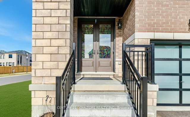 1219 Upper Thames Drive