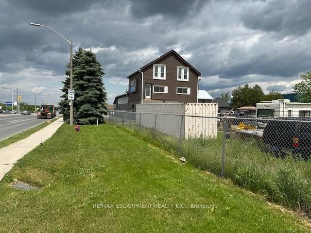 1360 Rymal Road E - Photo 15