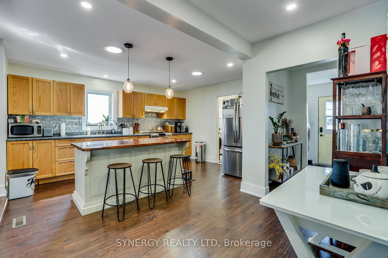 206 Caradoc St S, Strathroy-Caradoc, N7G 2P1 | Image 3