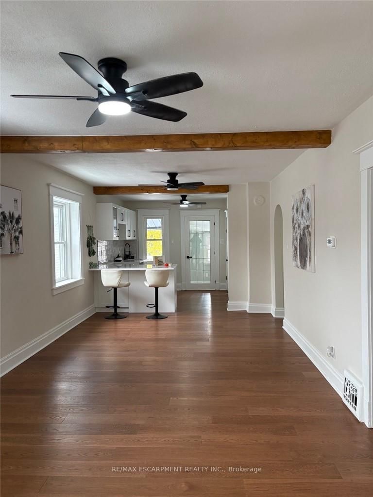 Detached House for sale at 30 Eastchester Avenue, St. Catharines, Ontario, L2P 2V6 - E. Chester - MLS: X12867196