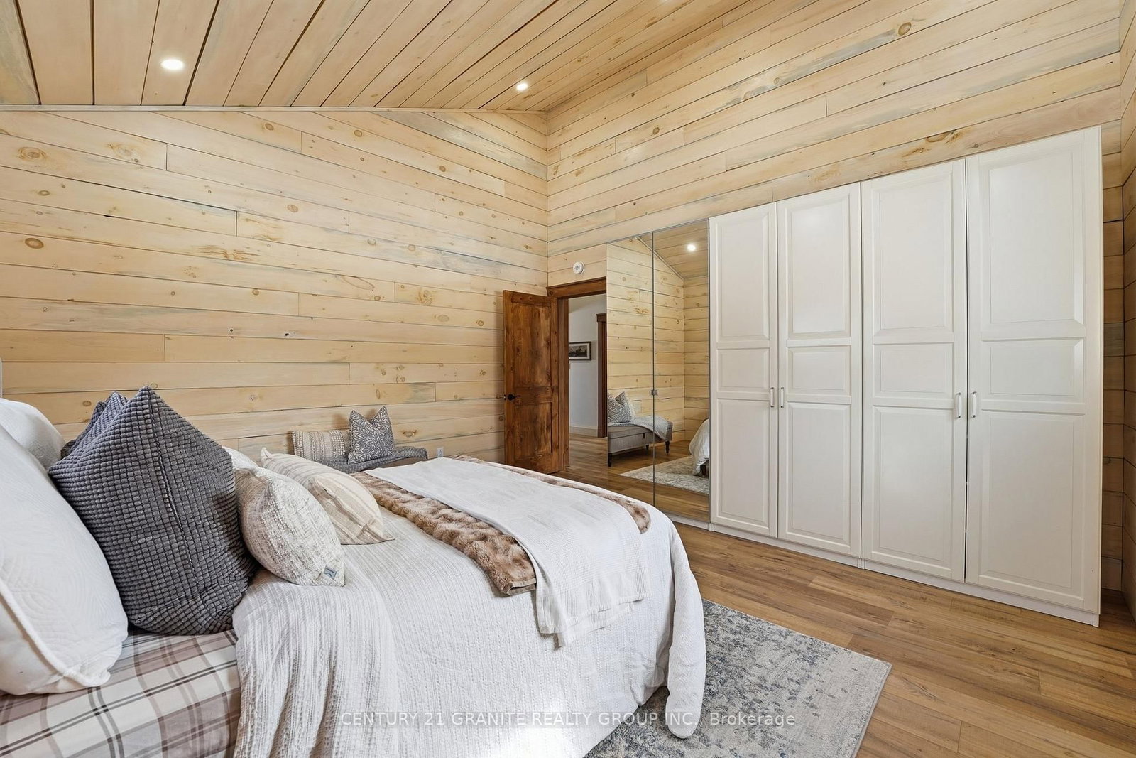 824 East Road Loop • Bancroft, ON photo 18