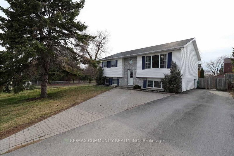 Main - 6 Lywood St, Cobden, K0K 1K0 | Image 2