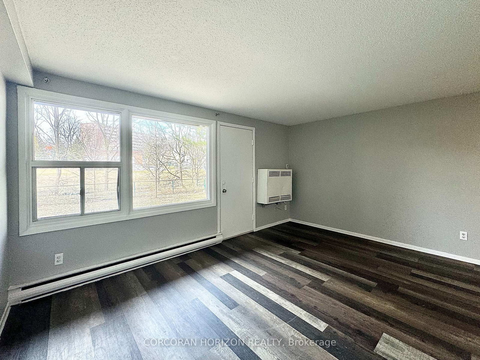 1200 Courtland Avenue E, Unit 45 - Photo 4
