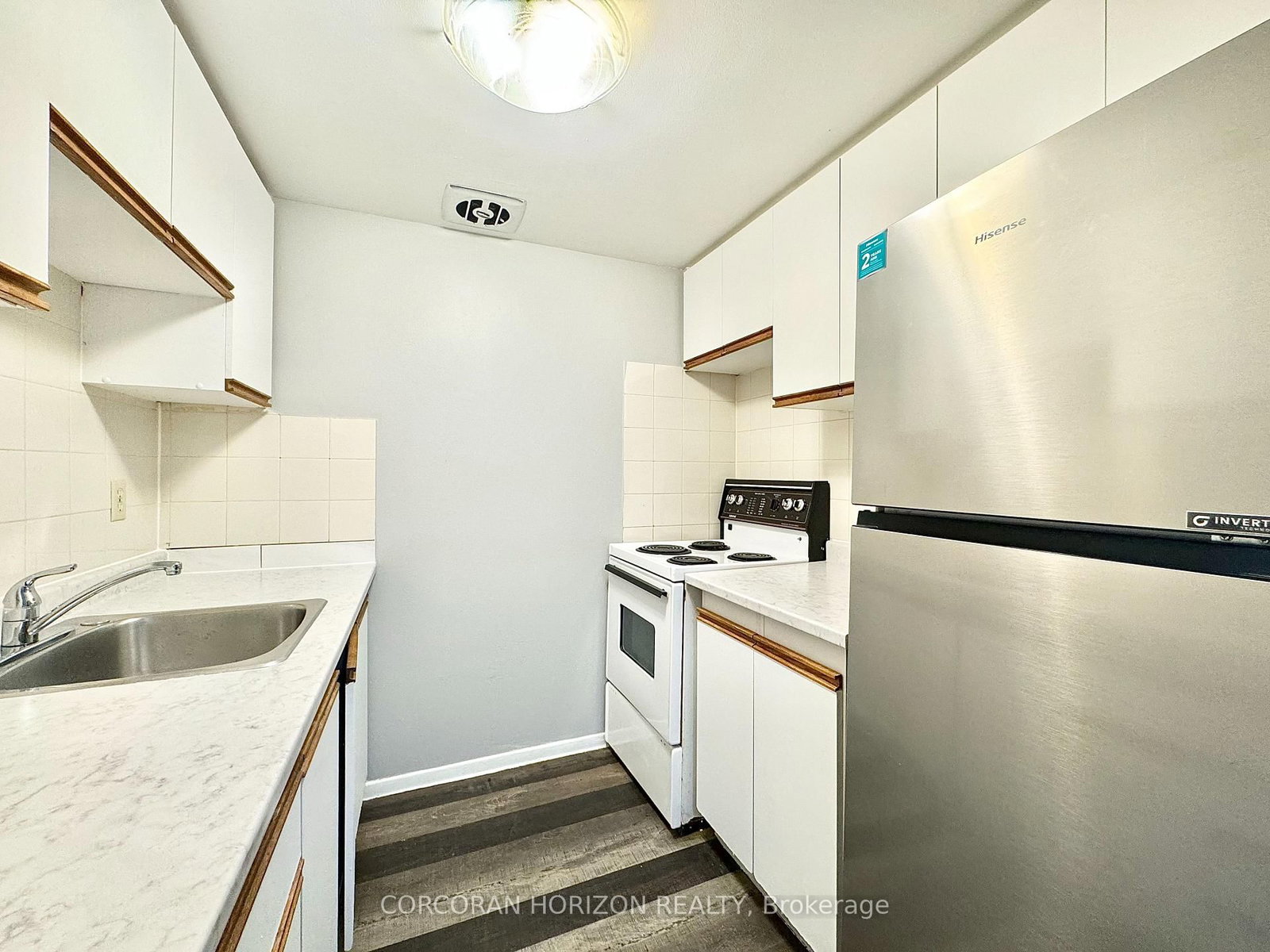 1200 Courtland Avenue E, Unit 45 - Photo 8