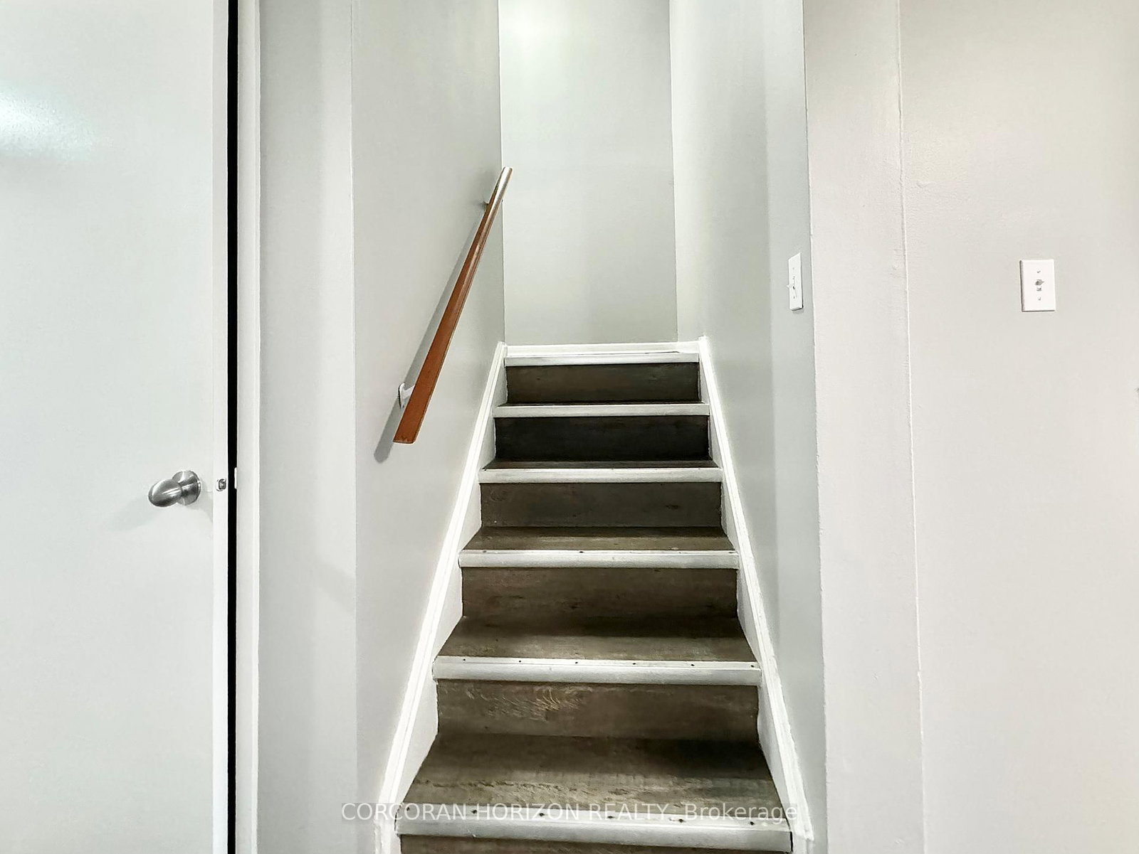 1200 Courtland Avenue E, Unit 45 - Photo 9