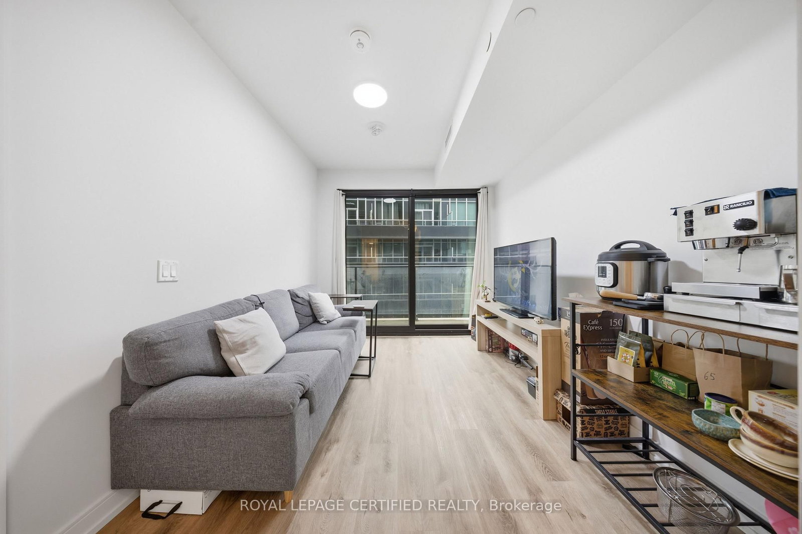 Condo for sale at 1314-1 Jarvis Street, Hamilton, Ontario, L8R 3J2 - Beasley - MLS: X12867498